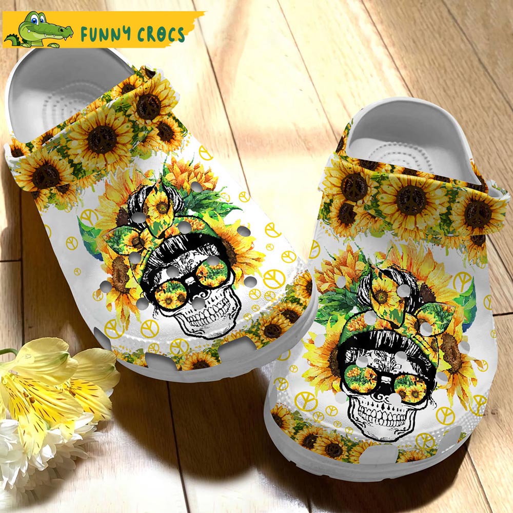 Skull Chicago Bears Crocs - Step into style with Funny Crocs