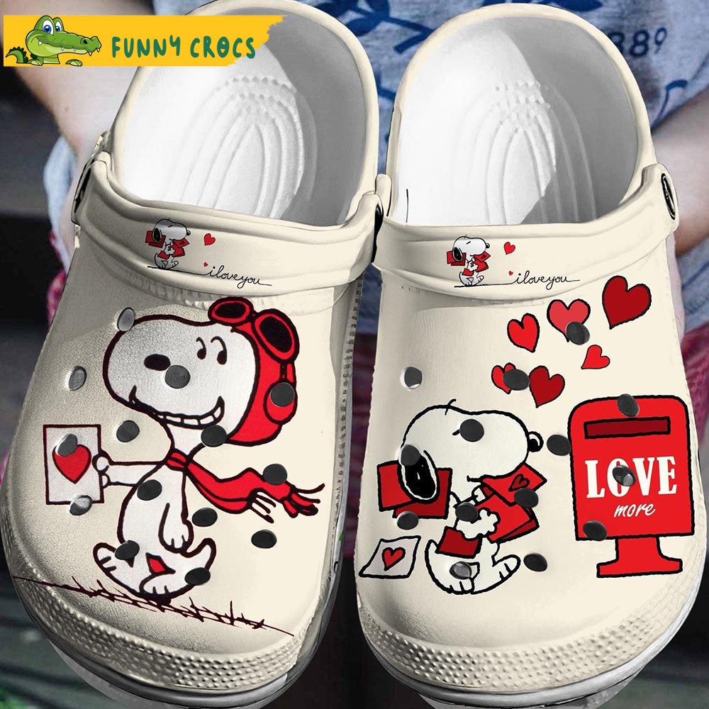 Love More Snoopy Tiny Hearts Crocs Clog