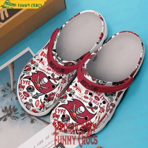 Tampa Bay Buccaneers Raise The Flag Crocs Shoes 3