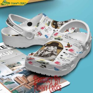 Lainey Wilson Countrys Cool Again Crocs Style 3