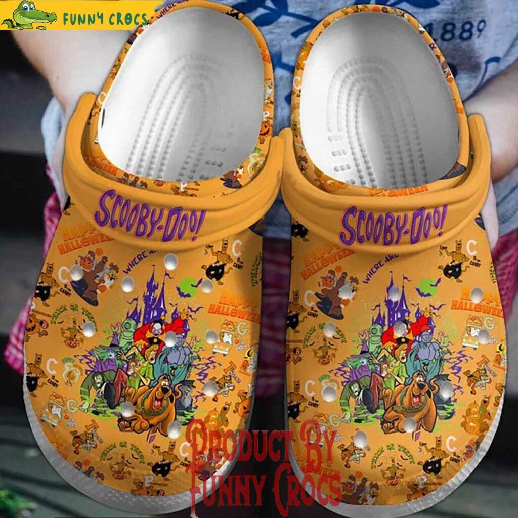 Scooby-Doo! Happy Halloween Crocs Style