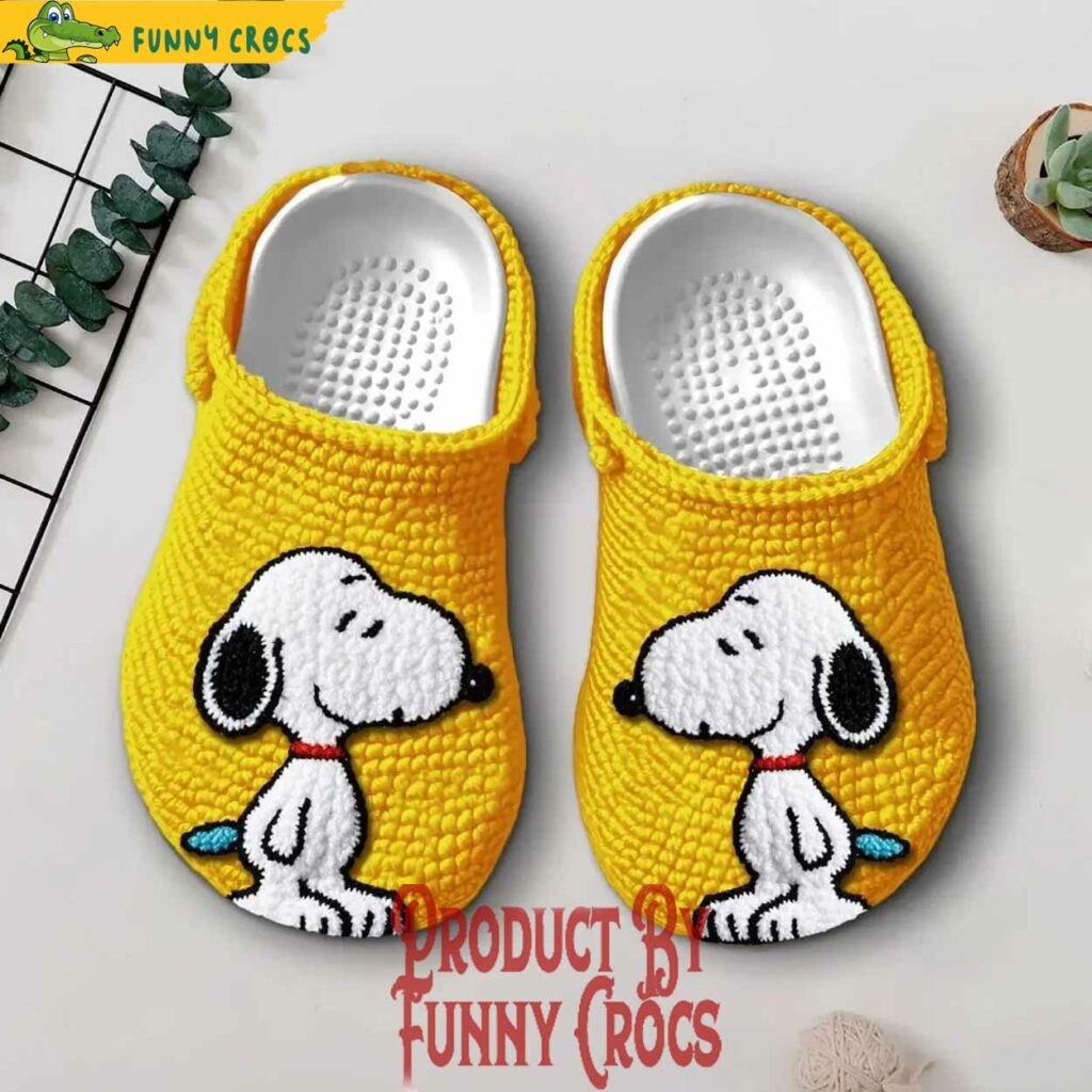 Snoopy Knit Effect Christmas Yellow Crocs Shoes